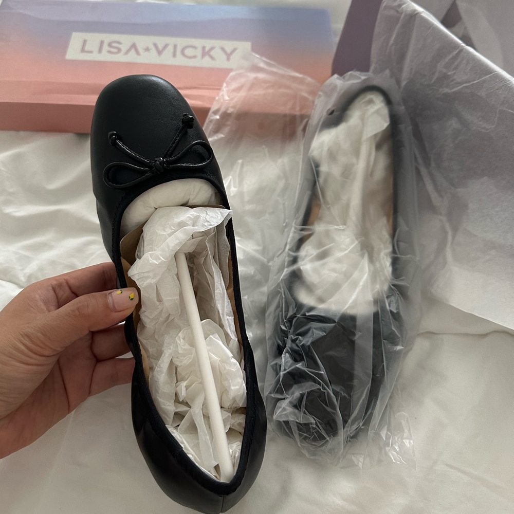 NWT Lisa Vicky bliss ballet flat size 8